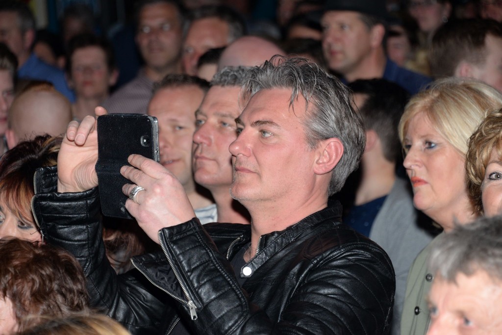 ../Images/Heel Noordwijkerhout zingt Hazes 094.jpg